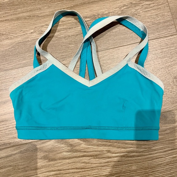 Lululemon Sports Bra/Swim Suit Top Size 4 - Picture 3 of 7